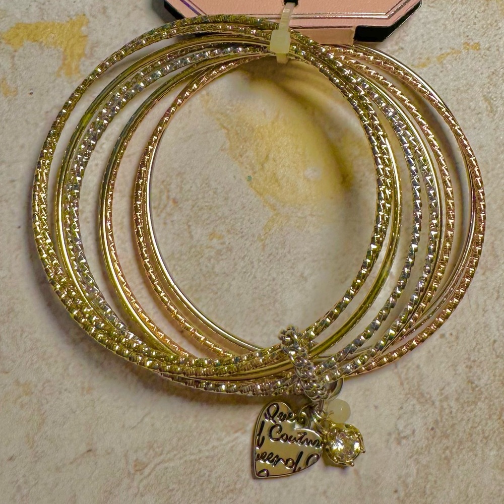 JUICY COUTURE Bracelet Set Charms Bangle Gold Silver Rose Gold Tone - Picture 6 of 8
